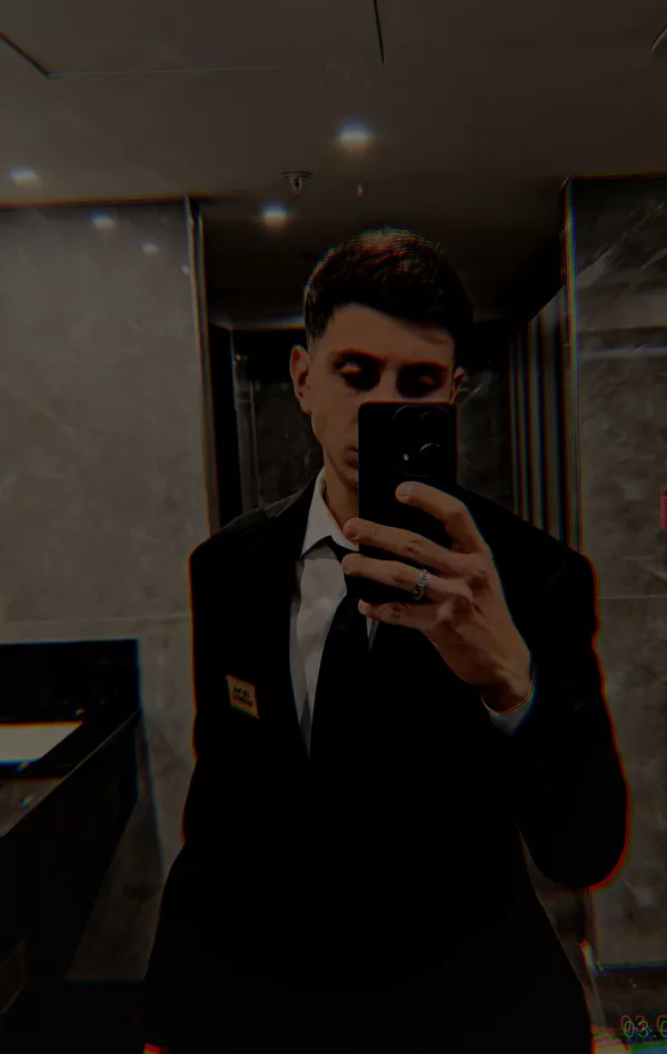 Murad M.